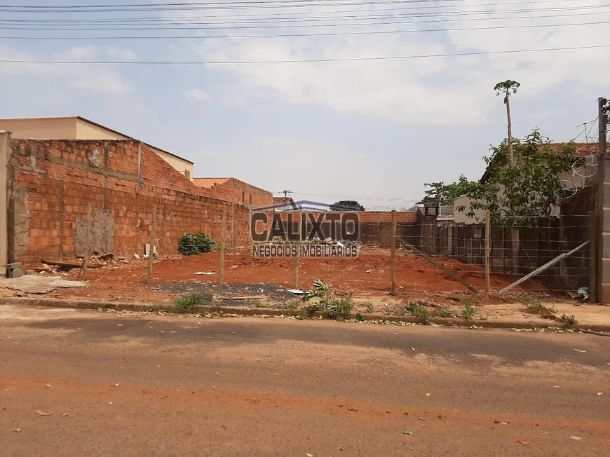 Foto 1 de Lote/Terreno à venda, 360m² em Santa Mônica, Uberlândia