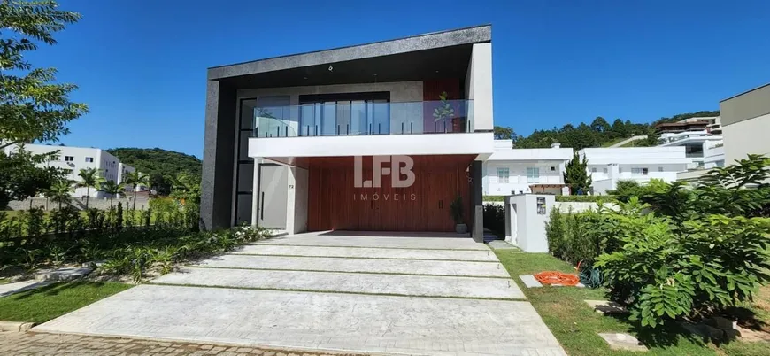 Foto 1 de Casa com 4 Quartos à venda, 382m² em Praia Brava, Itajaí