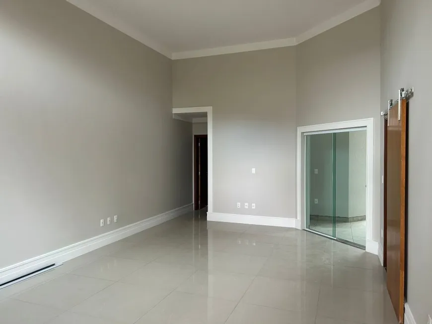 Foto 1 de Casa de Condomínio com 3 Quartos à venda, 185m² em Ibiti Royal Park, Sorocaba