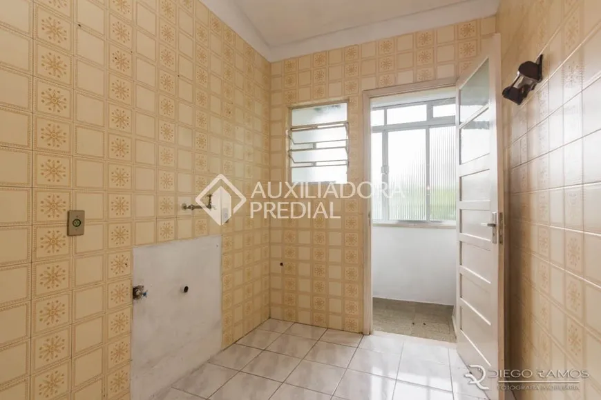 Foto 1 de Apartamento com 1 Quarto à venda, 40m² em Humaitá, Porto Alegre