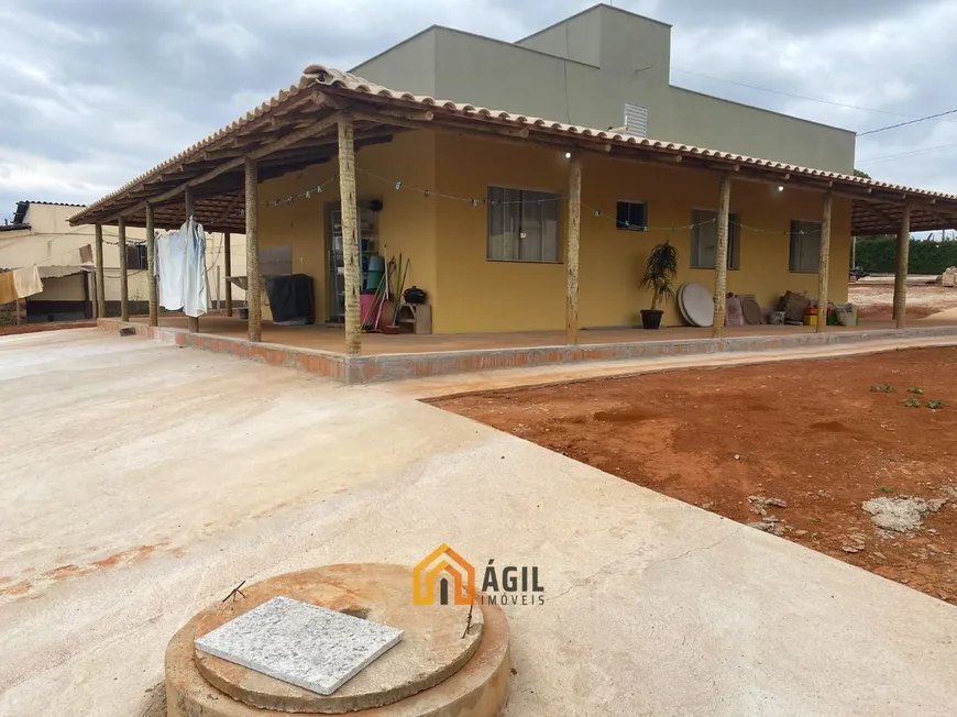 Foto 1 de Fazenda/Sítio com 3 Quartos à venda, 160m² em RANCHO TRÊS LAGOAS, Igarapé