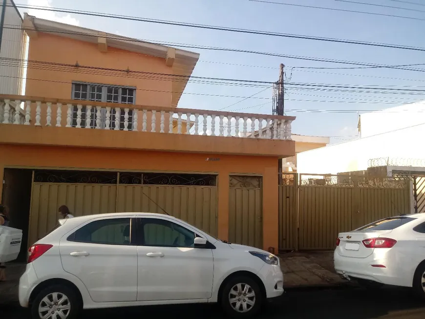 Foto 1 de Casa com 3 Quartos para venda ou aluguel, 250m² em Centreville, São Carlos