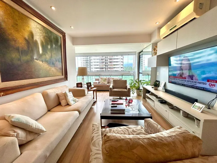 Foto 1 de Apartamento com 3 Quartos à venda, 147m² em Barra da Tijuca, Rio de Janeiro