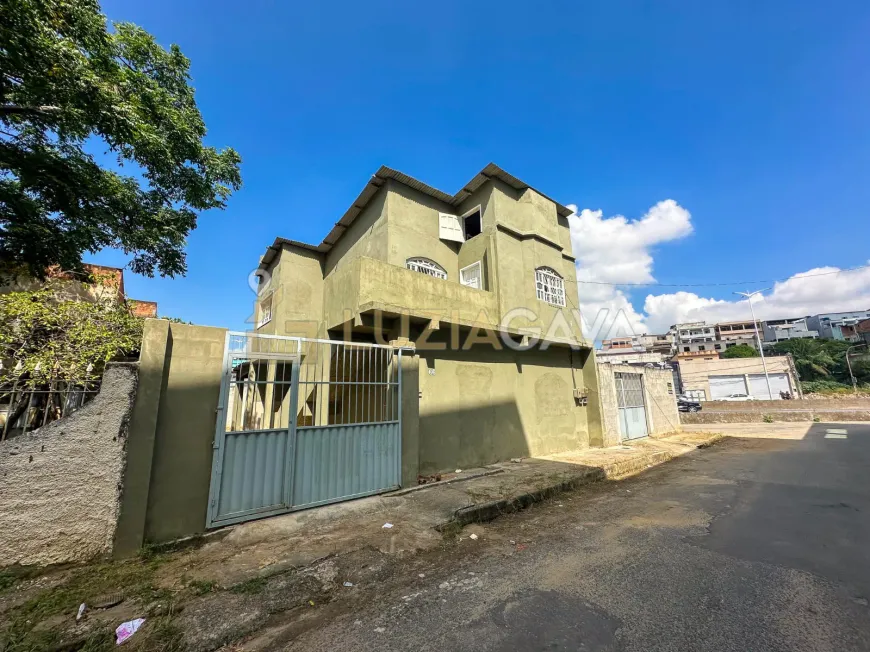 Foto 1 de Casa com 4 Quartos à venda, 100m² em Cruzeiro do Sul, Cariacica