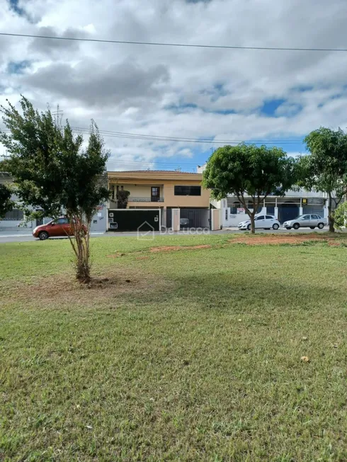 Foto 1 de Sobrado com 4 Quartos à venda, 290m² em Jardim das Paineiras, Campinas