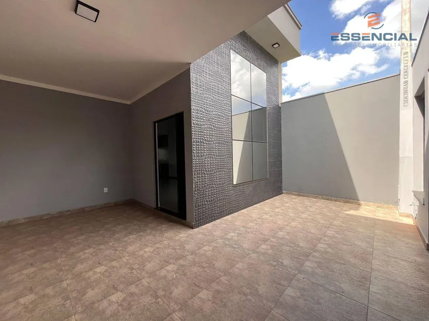 Foto 1 de Casa com 3 Quartos à venda, 180m² em Residencial Ouro Verde, Botucatu