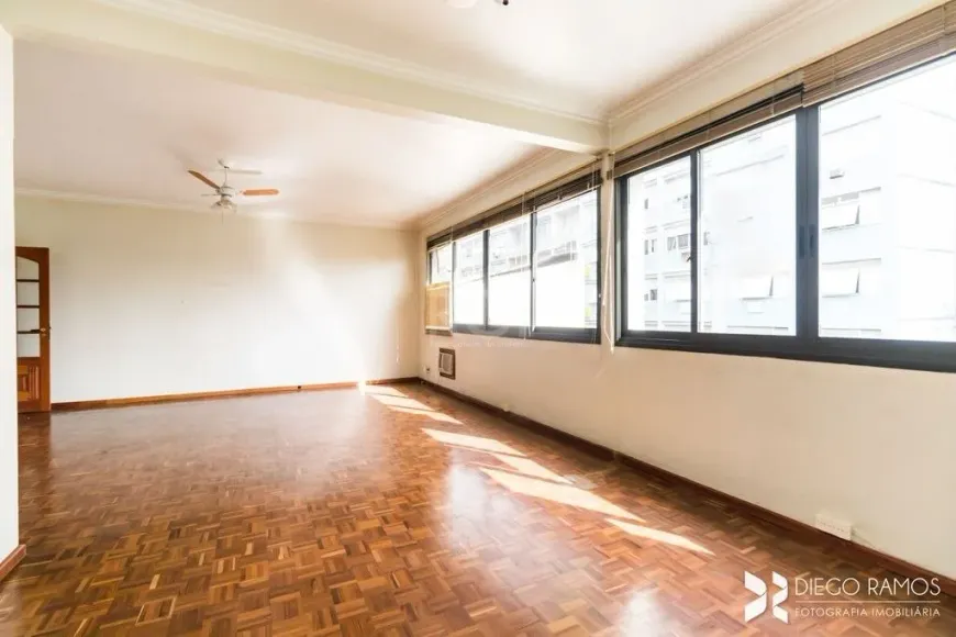 Foto 1 de Apartamento com 3 Quartos à venda, 152m² em Independência, Porto Alegre