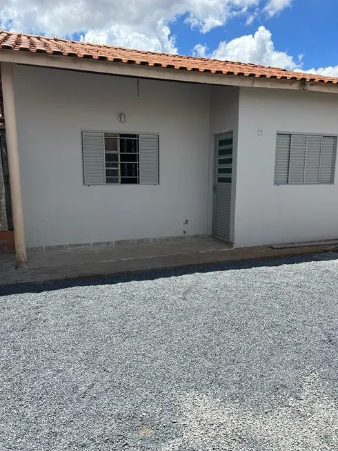 Foto 1 de Casa com 2 Quartos à venda, 57m² em Recanto dos Pássaros, Cuiabá