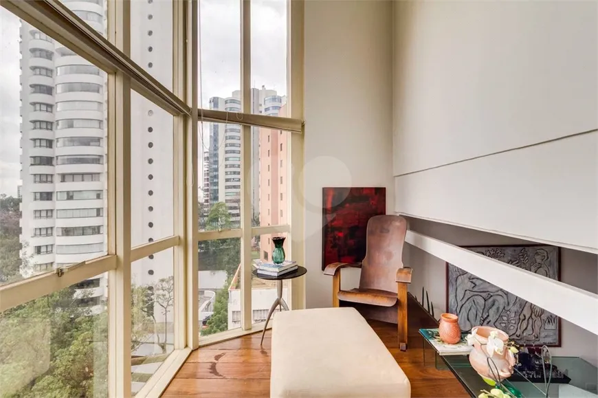 Foto 1 de Apartamento com 3 Quartos à venda, 250m² em Morumbi, São Paulo