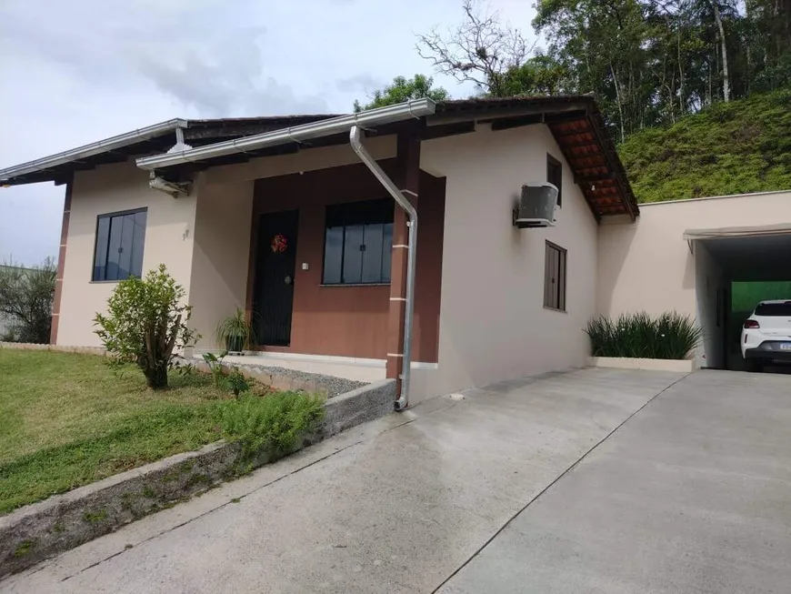 Foto 1 de Casa com 3 Quartos à venda, 123m² em Três Rios do Sul, Jaraguá do Sul