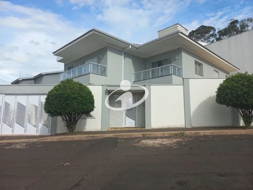 Foto 1 de Casa com 5 Quartos para alugar, 408m² em Vigilato Pereira, Uberlândia