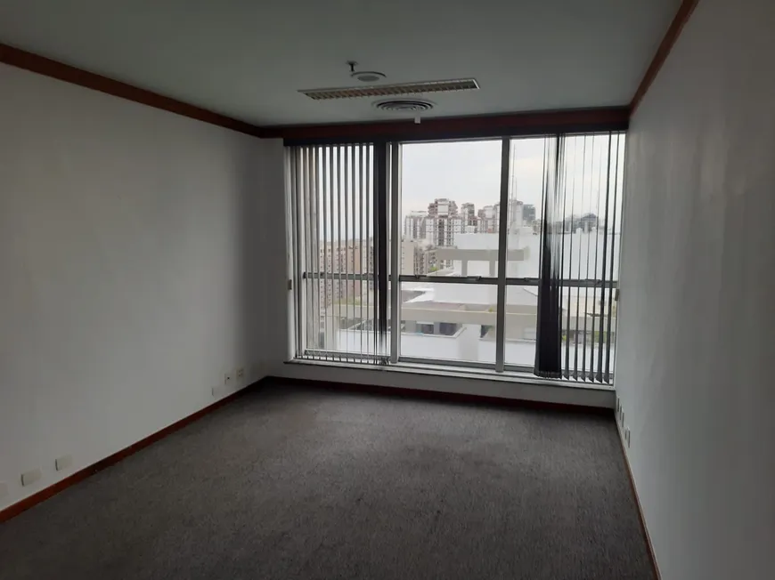 Foto 1 de Sala Comercial para alugar, 29m² em Barra da Tijuca, Rio de Janeiro