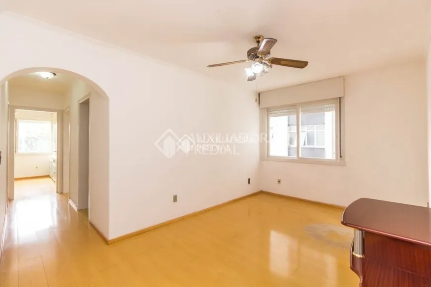 Foto 1 de Apartamento com 2 Quartos à venda, 67m² em Azenha, Porto Alegre