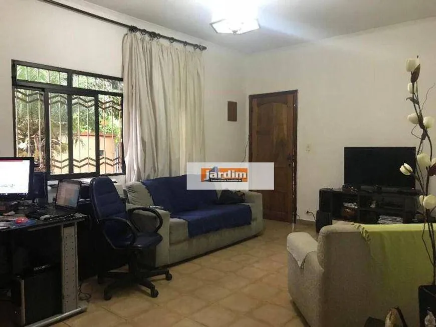 Foto 1 de Casa com 3 Quartos à venda, 207m² em Vila Alvinopolis, São Bernardo do Campo