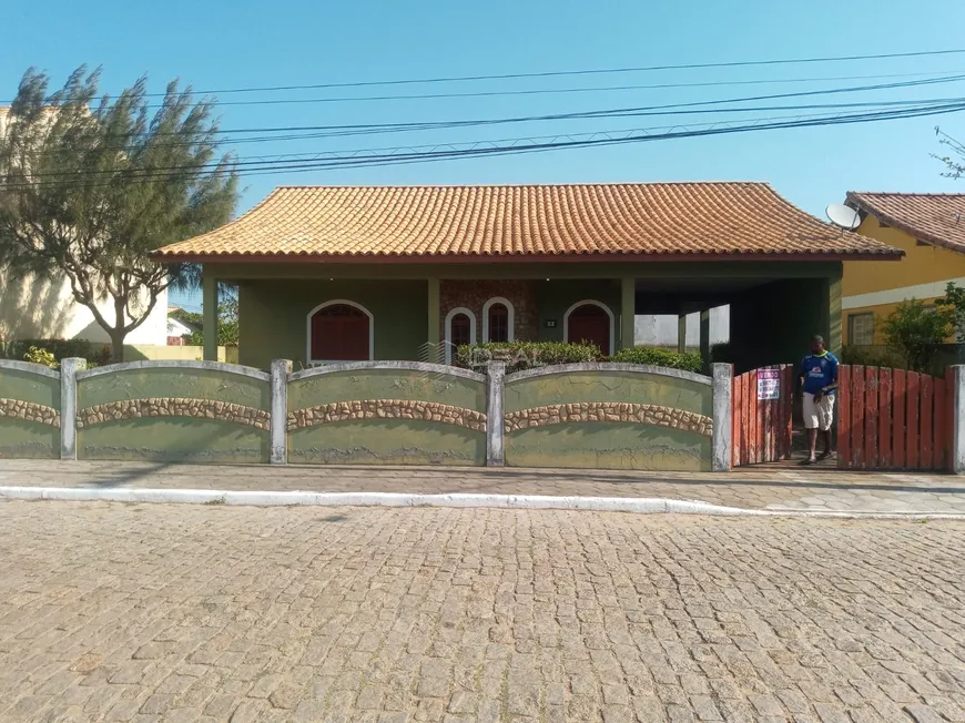 Foto 1 de Casa com 3 Quartos para venda ou aluguel, 400m² em Grussaí, São João da Barra