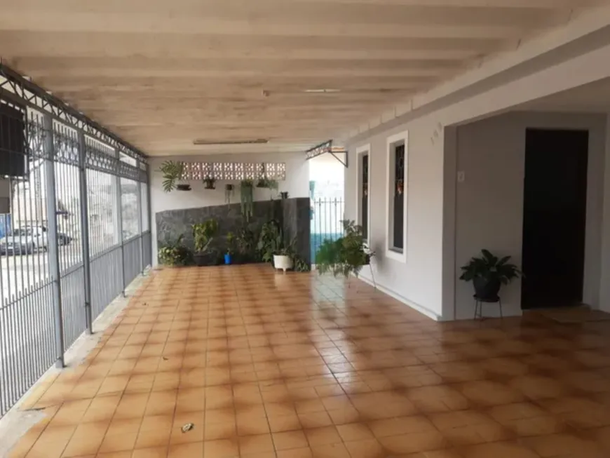 Foto 1 de Casa com 3 Quartos à venda, 250m² em Vila Progresso, São José dos Campos