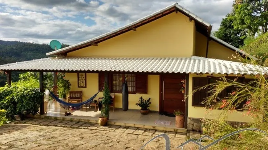 Foto 1 de Casa de Condomínio com 3 Quartos à venda, 1238m² em Jardim M. Pereira, Miguel Pereira