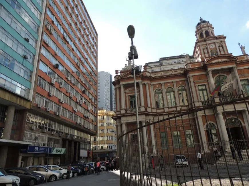 Foto 1 de Sala Comercial à venda, 165m² em Centro, Porto Alegre