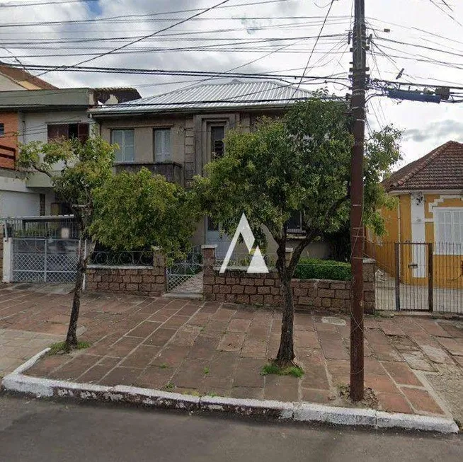 Foto 1 de Lote/Terreno à venda, 648m² em Azenha, Porto Alegre