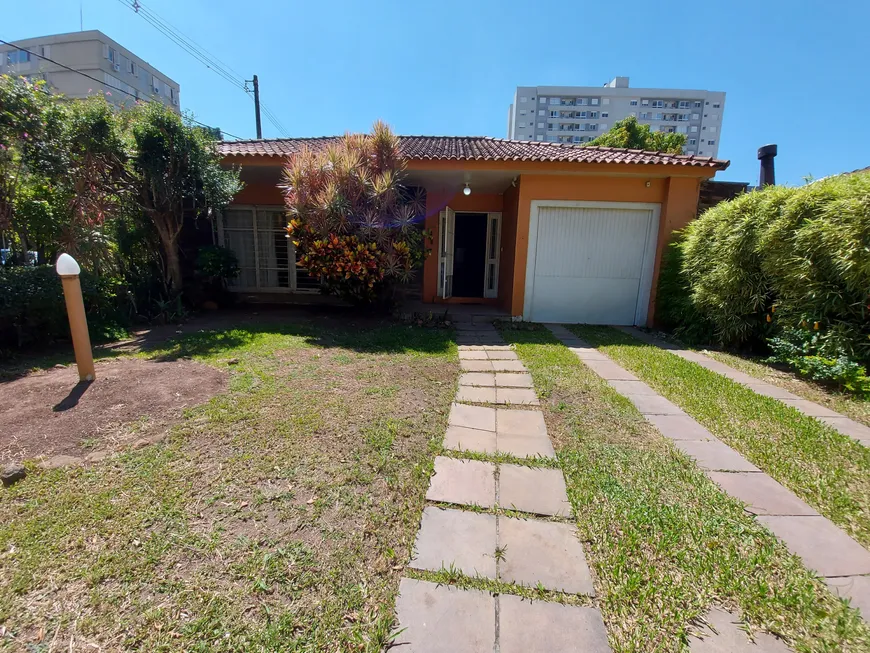 Foto 1 de Casa com 3 Quartos à venda, 206m² em Jardim Botânico, Porto Alegre