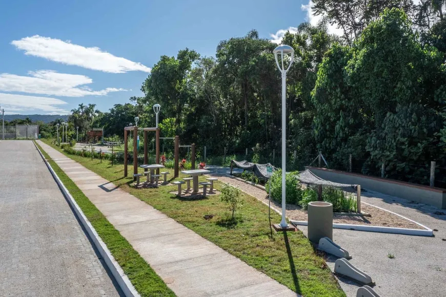 Foto 1 de Lote/Terreno à venda, 400m² em Forquilhas, São José