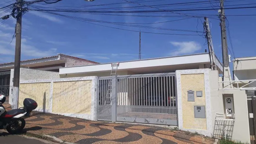 Foto 1 de Casa com 4 Quartos à venda, 220m² em Jardim Chapadão, Campinas