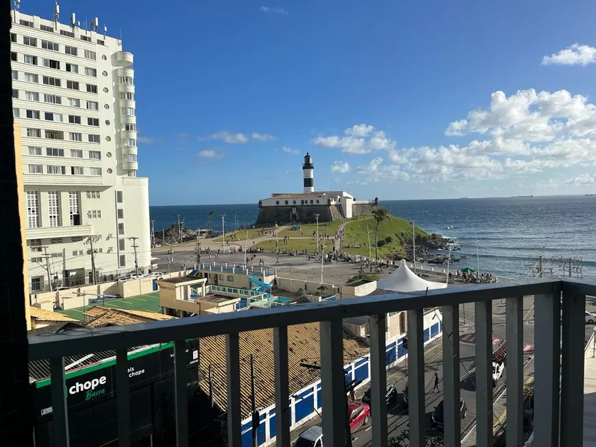 Foto 1 de Apartamento com 5 Quartos à venda, 237m² em Barra, Salvador