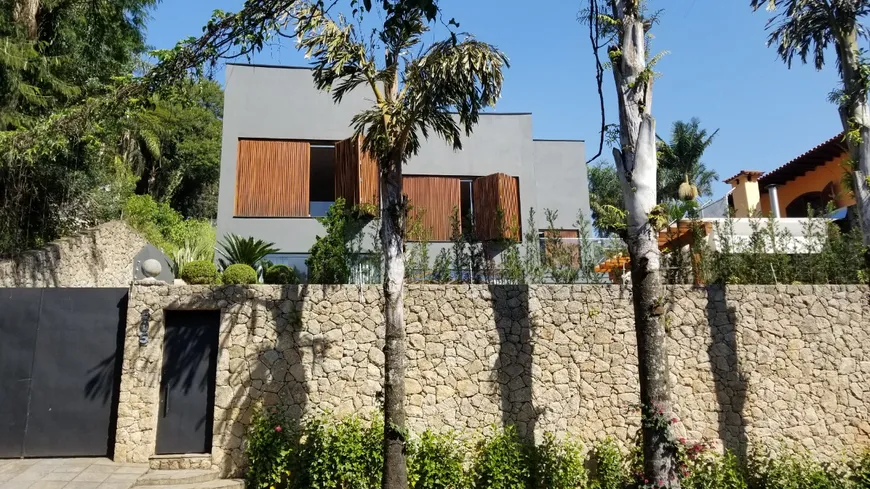 Foto 1 de Casa com 4 Quartos para venda ou aluguel, 950m² em Morumbi, São Paulo
