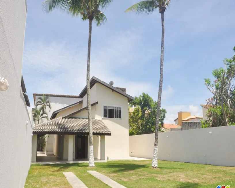 Foto 1 de Casa com 5 Quartos à venda, 200m² em Ipitanga, Lauro de Freitas