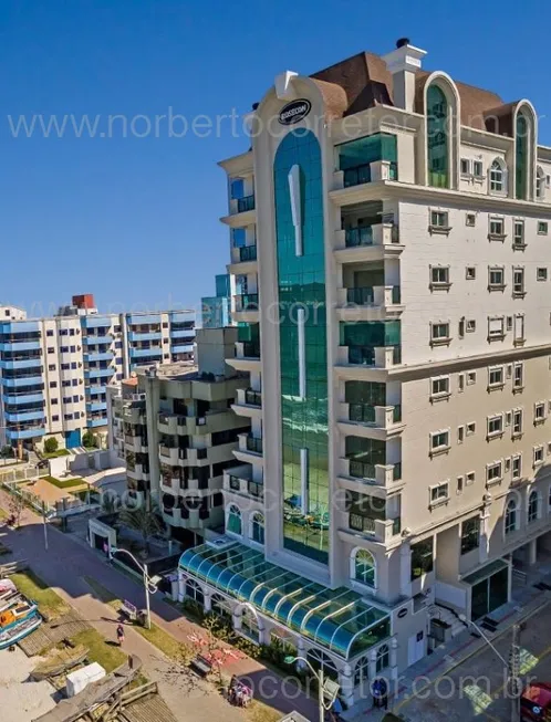 Foto 1 de Apartamento com 3 Quartos à venda, 169m² em Meia Praia, Itapema