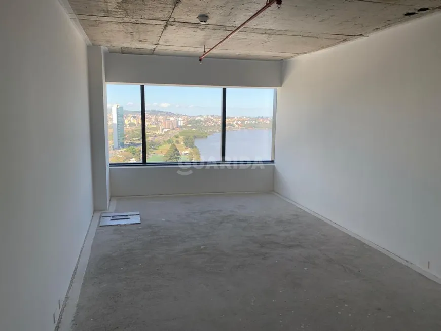 Foto 1 de Sala Comercial para alugar, 35m² em Cristal, Porto Alegre