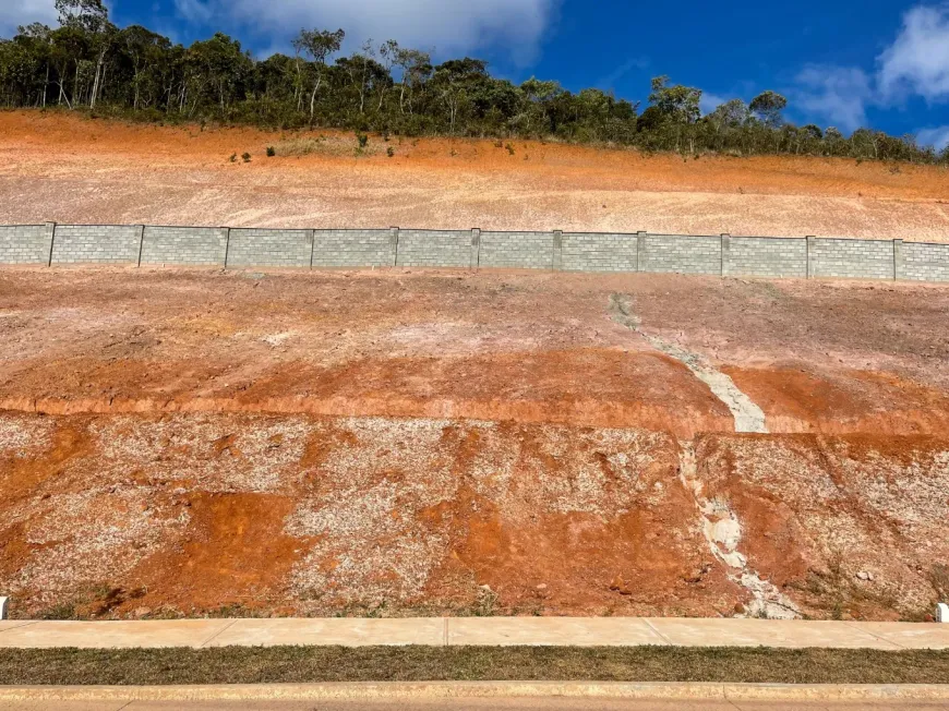 Foto 1 de Lote/Terreno à venda, 313m² em Vina Del Mar, Juiz de Fora