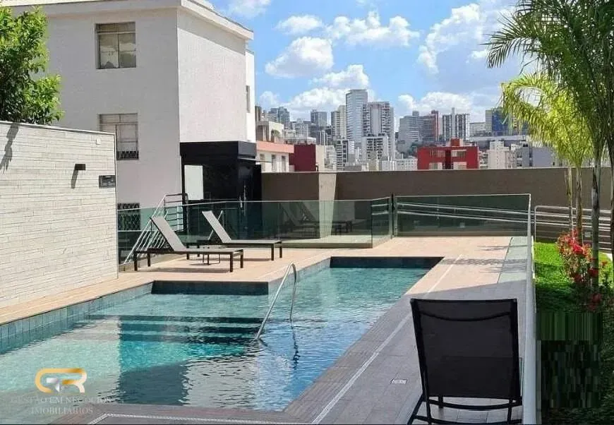 Foto 1 de Apartamento com 4 Quartos à venda, 145m² em Santo Antônio, Belo Horizonte