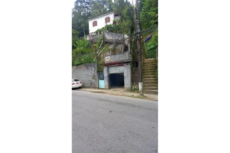 Foto 1 de Ponto Comercial para alugar, 15m² em Bingen, Petrópolis