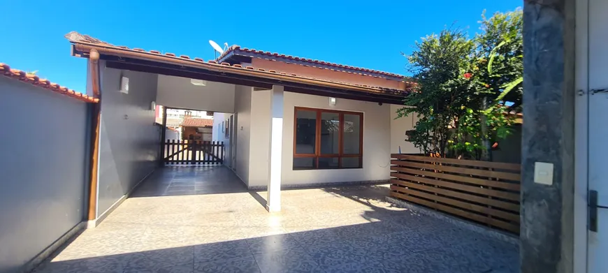 Foto 1 de Casa com 2 Quartos à venda, 120m² em Centro, Bertioga