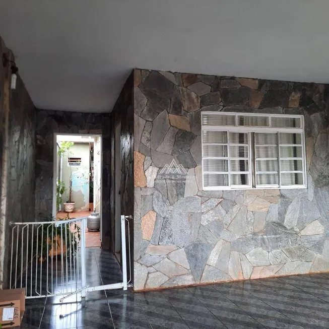 Foto 1 de Sobrado com 3 Quartos à venda, 179m² em VILA VIRGINIA, Ribeirão Preto