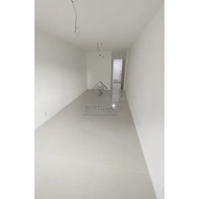 Foto 1 de Sala Comercial para alugar, 22m² em Freguesia- Jacarepaguá, Rio de Janeiro