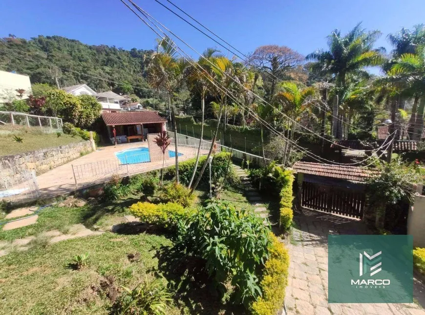 Foto 1 de Casa com 7 Quartos à venda, 455m² em Granja Guarani, Teresópolis