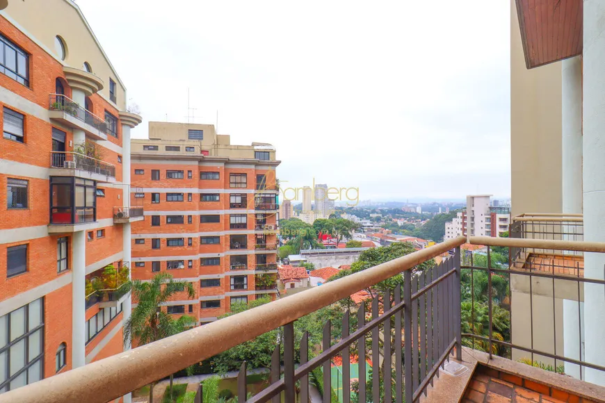 Foto 1 de Cobertura com 4 Quartos para alugar, 541m² em Jardim Guedala, São Paulo