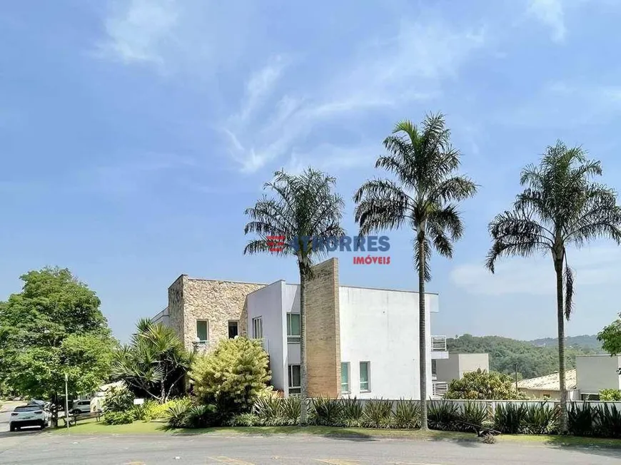 Foto 1 de Casa de Condomínio com 6 Quartos para venda ou aluguel, 1200m² em Golf Park, Carapicuíba