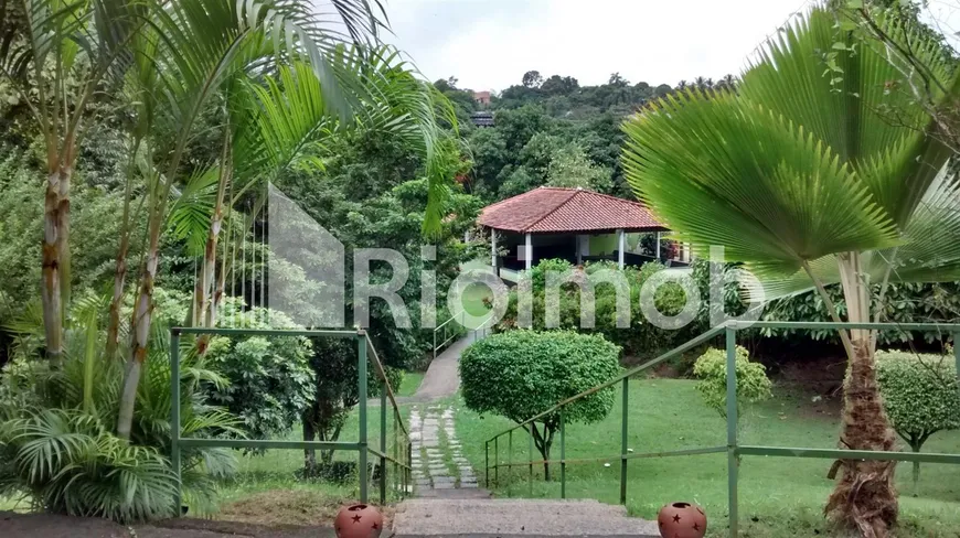 Foto 1 de Fazenda/Sítio à venda, 10000m² em Santa Cruz, Rio de Janeiro