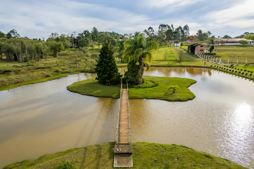 Foto 1 de Fazenda/Sítio com 3 Quartos à venda, 300m² em Zona Rural, Tijucas do Sul