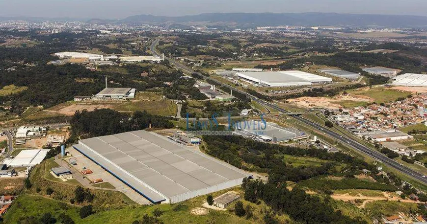 Foto 1 de Galpão/Depósito/Armazém para alugar, 17190m² em Parque dos Estados, Louveira