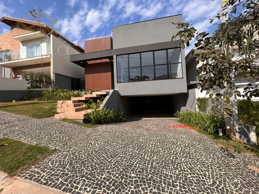 Foto 1 de Casa de Condomínio com 3 Quartos à venda, 282m² em Swiss Park, Campinas