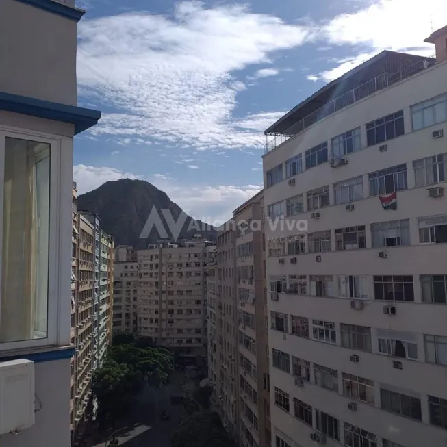 Foto 1 de Apartamento com 2 Quartos à venda, 80m² em Copacabana, Rio de Janeiro