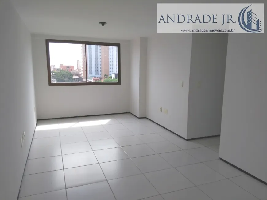 Foto 1 de Apartamento com 3 Quartos para alugar, 65m² em Praia de Iracema, Fortaleza