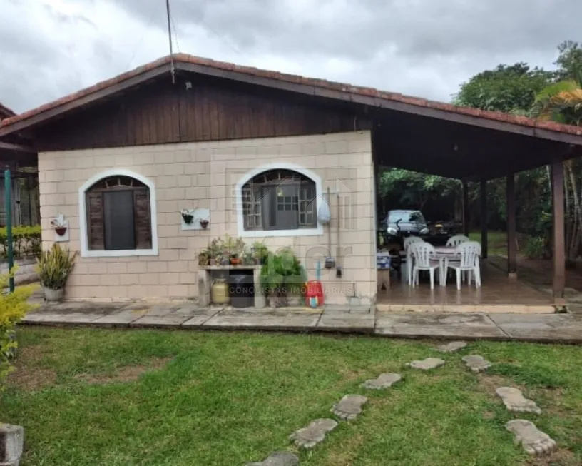 Foto 1 de Fazenda/Sítio com 2 Quartos à venda, 167m² em Centro, Caçapava