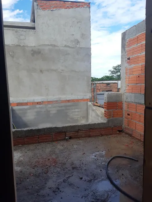 Foto 1 de Sobrado com 2 Quartos à venda, 82m² em Jardim Magalhães, Itanhaém