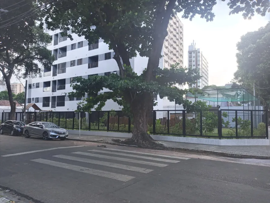 Foto 1 de Apartamento com 3 Quartos à venda, 67m² em Espinheiro, Recife