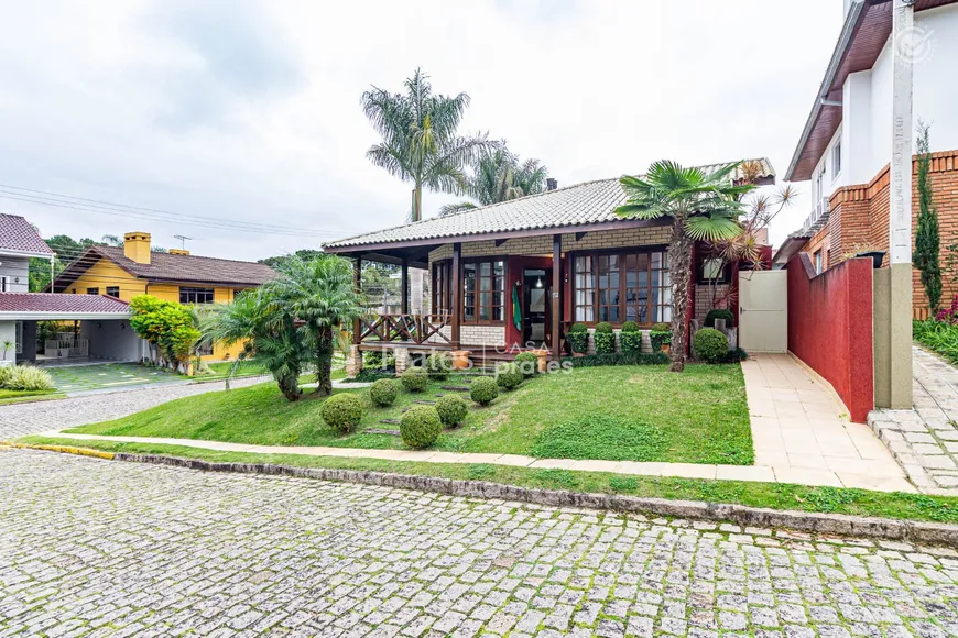 Foto 1 de Casa de Condomínio com 3 Quartos à venda, 330m² em Santa Felicidade, Curitiba